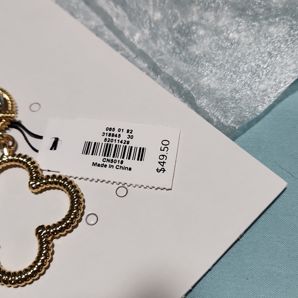 🍀Beautiful St. Patty's Day Clover Necklace Talbots NWT🍀 - Picture 3 of 3